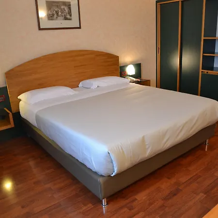 מלון Sun רוביירה